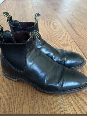 R.M. Williams Leather Chelsea Boots Men’s 10 Black, Made in Australia, Well worn